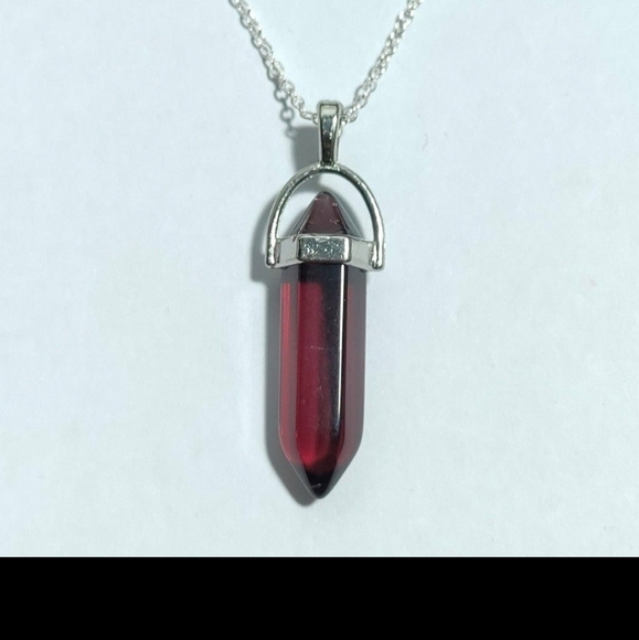 NEW Maroon pendant necklace - Picture 2 of 3